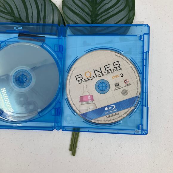 20th Century Fox Blu-Ray Bones TV Show Complete Seventh 7th Season 3 Disc Set - Picture 5 of 8